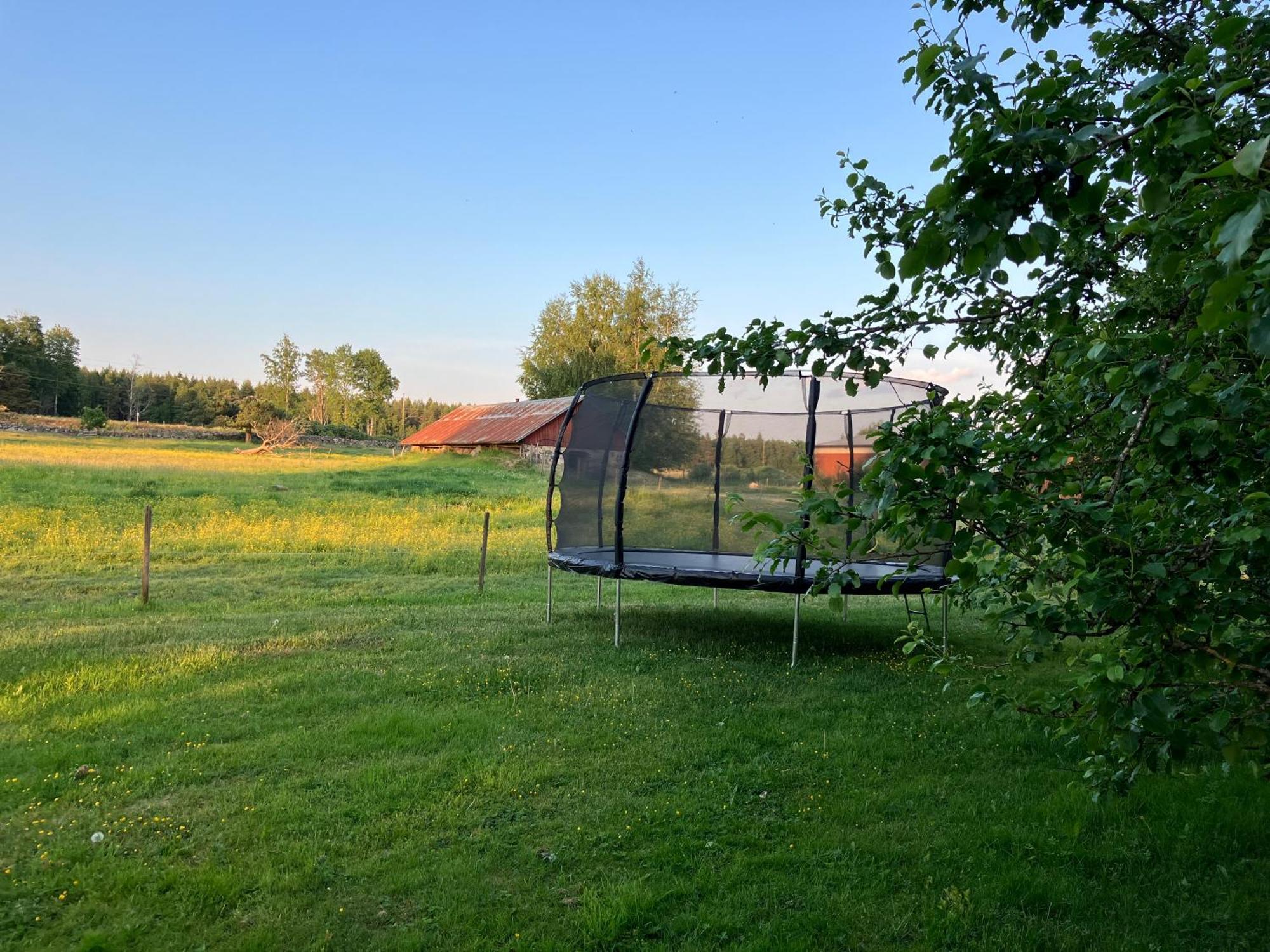 Хостел Karaby Gard, Country Living Кристинехамн Экстерьер фото