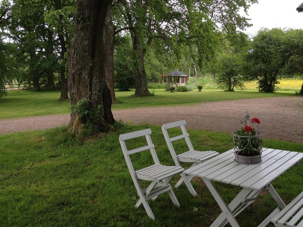 Хостел Karaby Gard, Country Living Кристинехамн Экстерьер фото